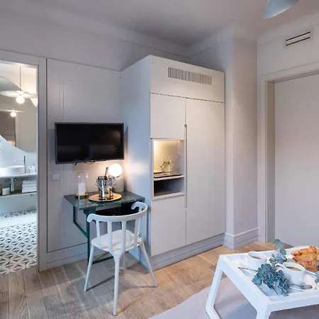 Aparthotel Redstone