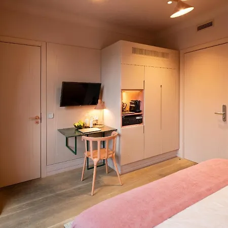 Aparthotel Redstone